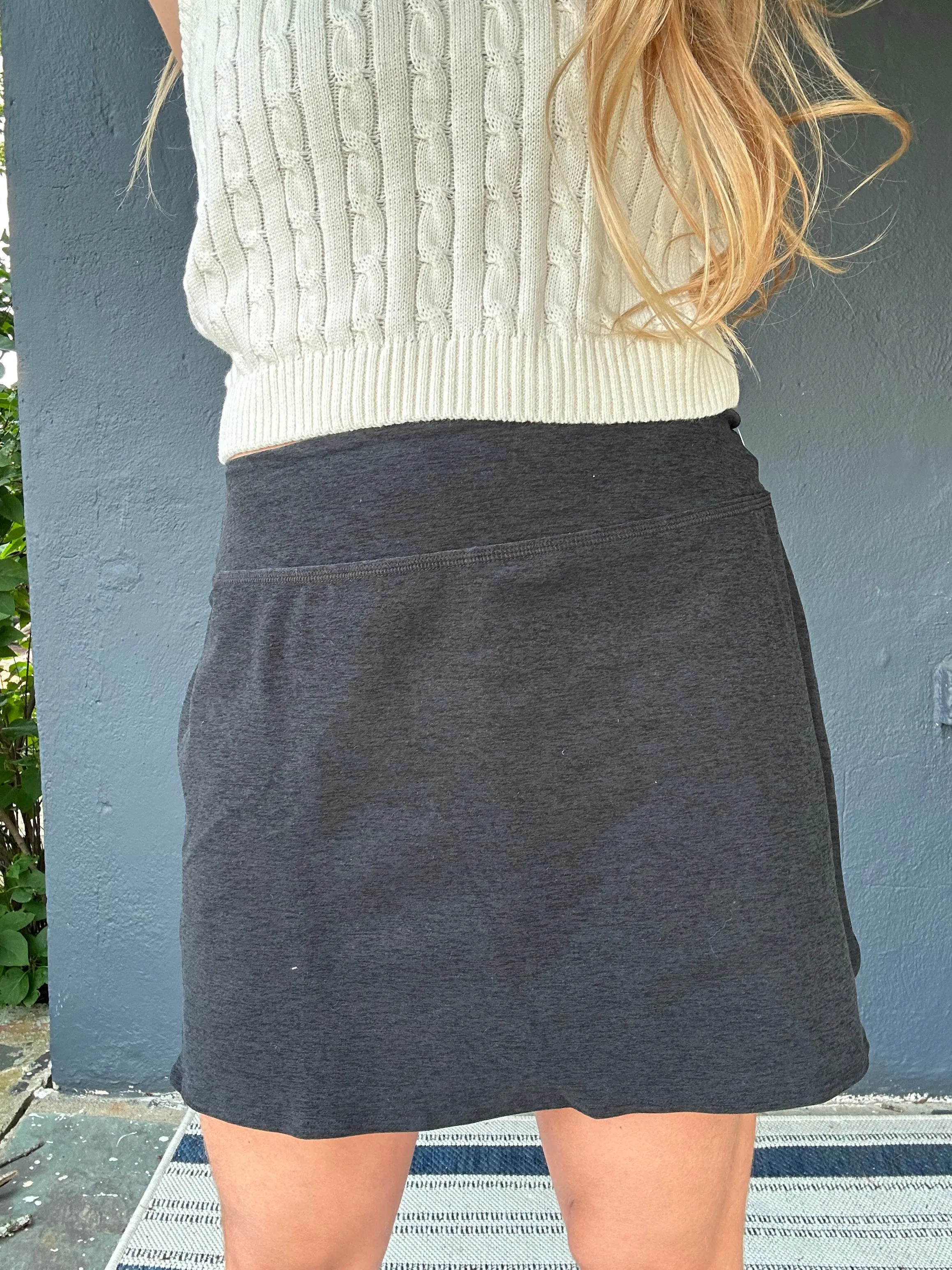 BEYOND YOGA Spacedye Movement skirt-Darkest night