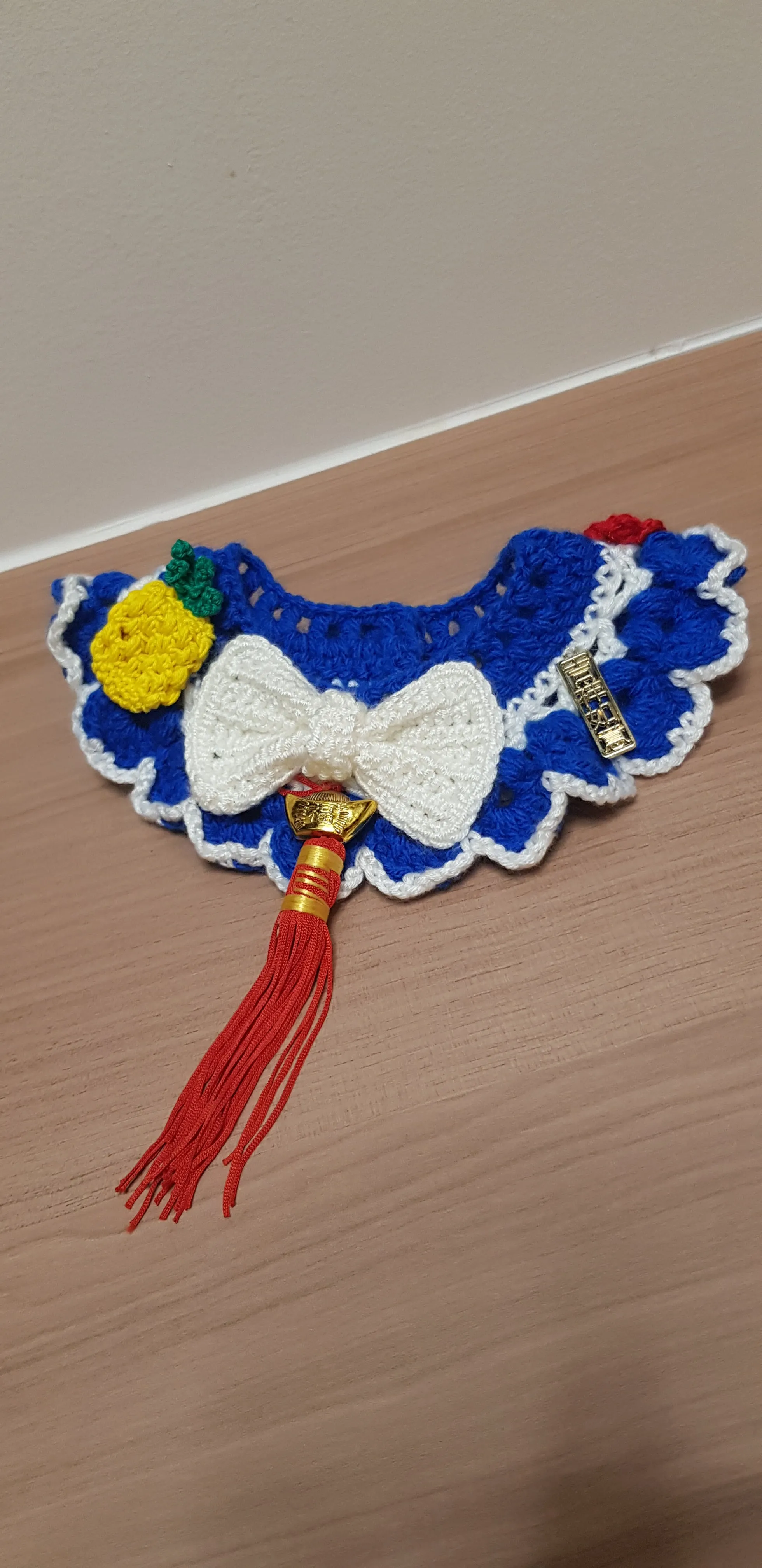CNY cape: 吉祥如意  (Ready Stock 27- 33cm)