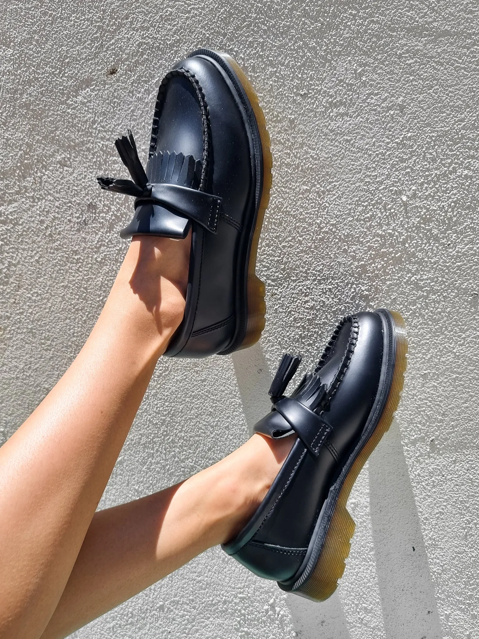 DR. MARTENS ADRIAN BLACK SMOOTH MONO