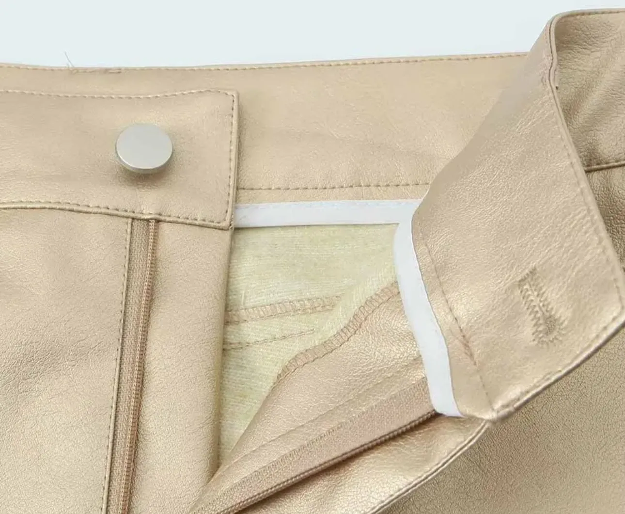 Gold mini skirt Demi