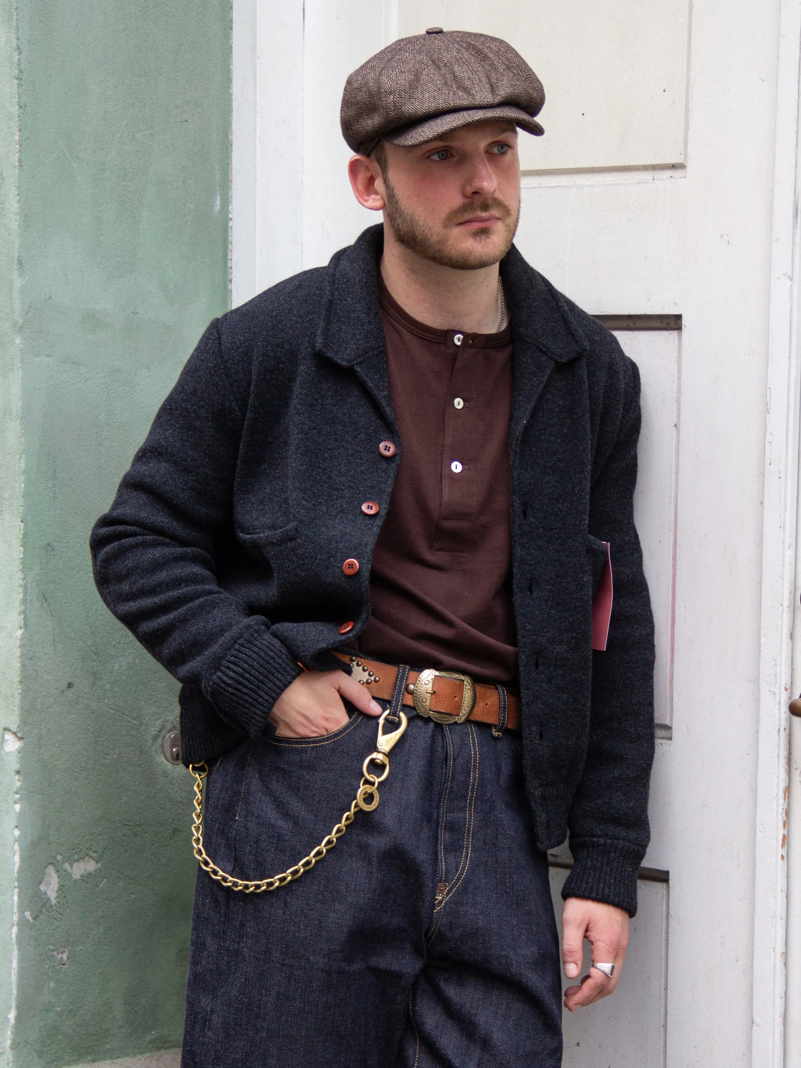 Merz b. Schwanen, 206 Loopwheeled Henley, 98 Charcoal