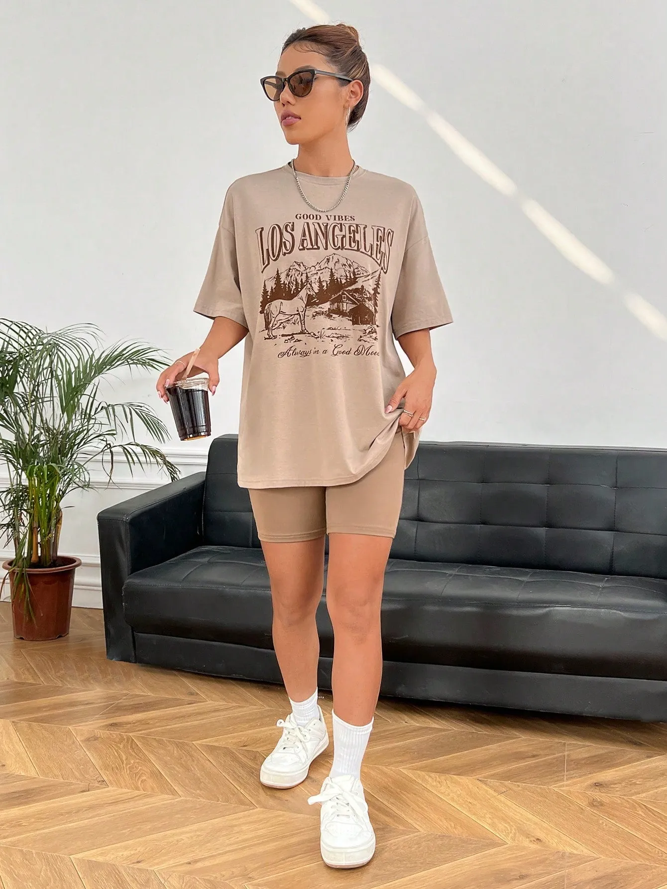 SHEIN EZwear Mountain & Letter Graphic Drop Shoulder Tee