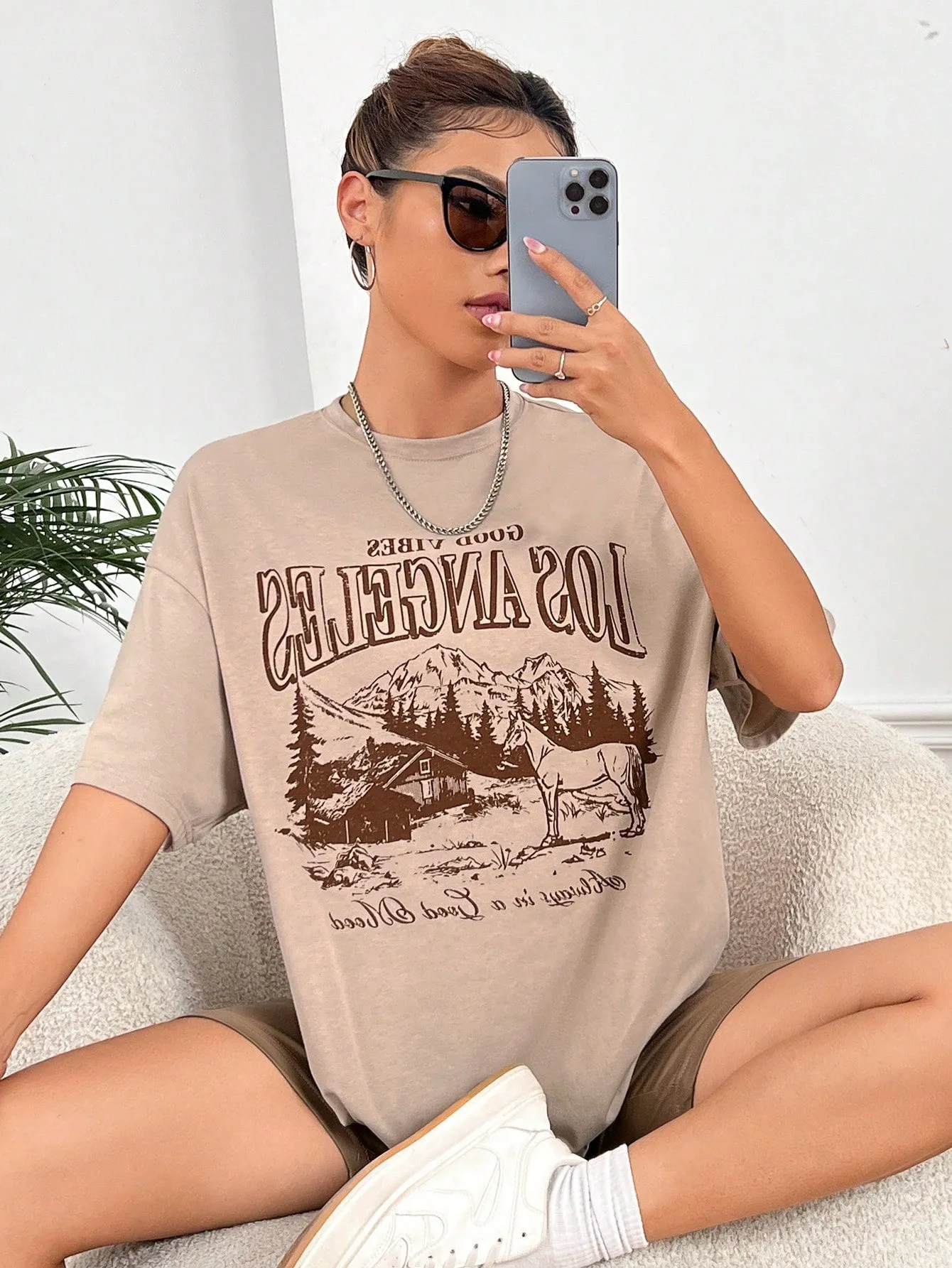 SHEIN EZwear Mountain & Letter Graphic Drop Shoulder Tee