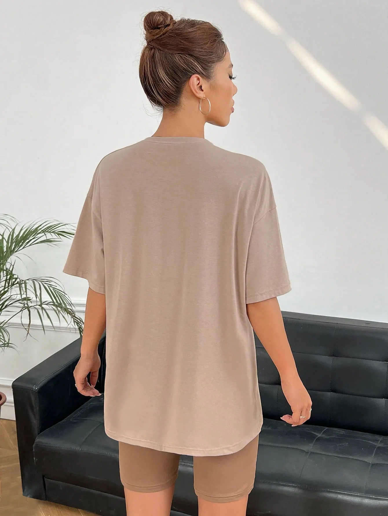 SHEIN EZwear Mountain & Letter Graphic Drop Shoulder Tee