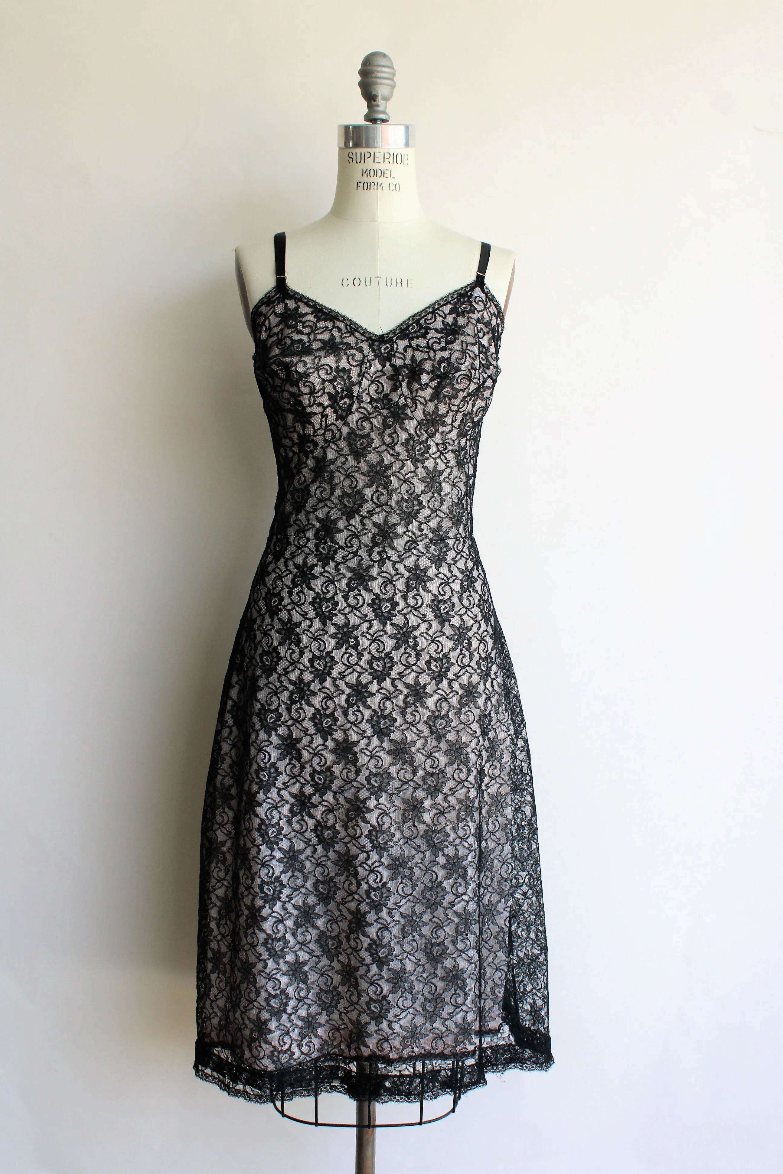 Vintage 1950s 1960s Black lace Full Slip