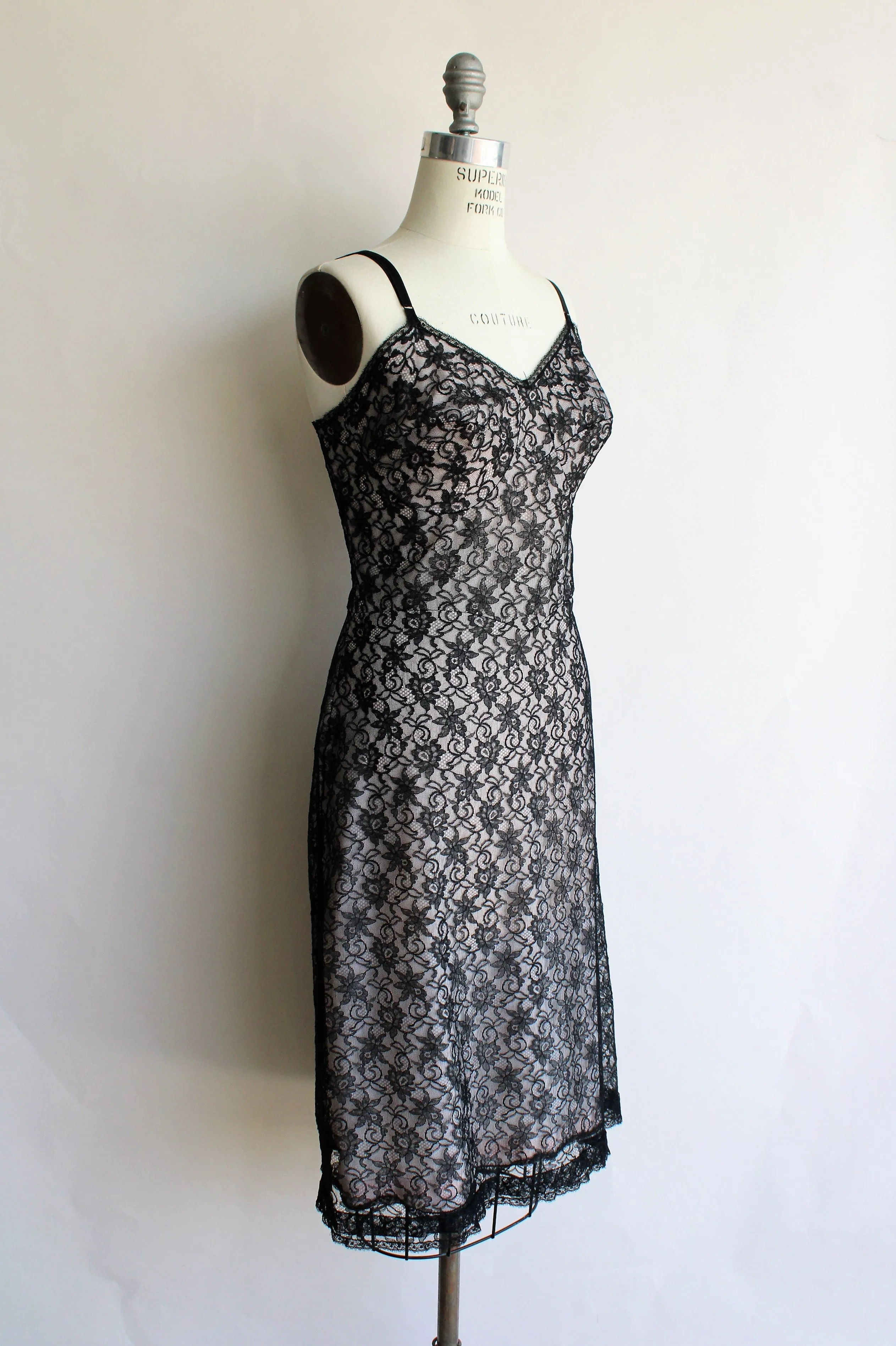 Vintage 1950s 1960s Black lace Full Slip
