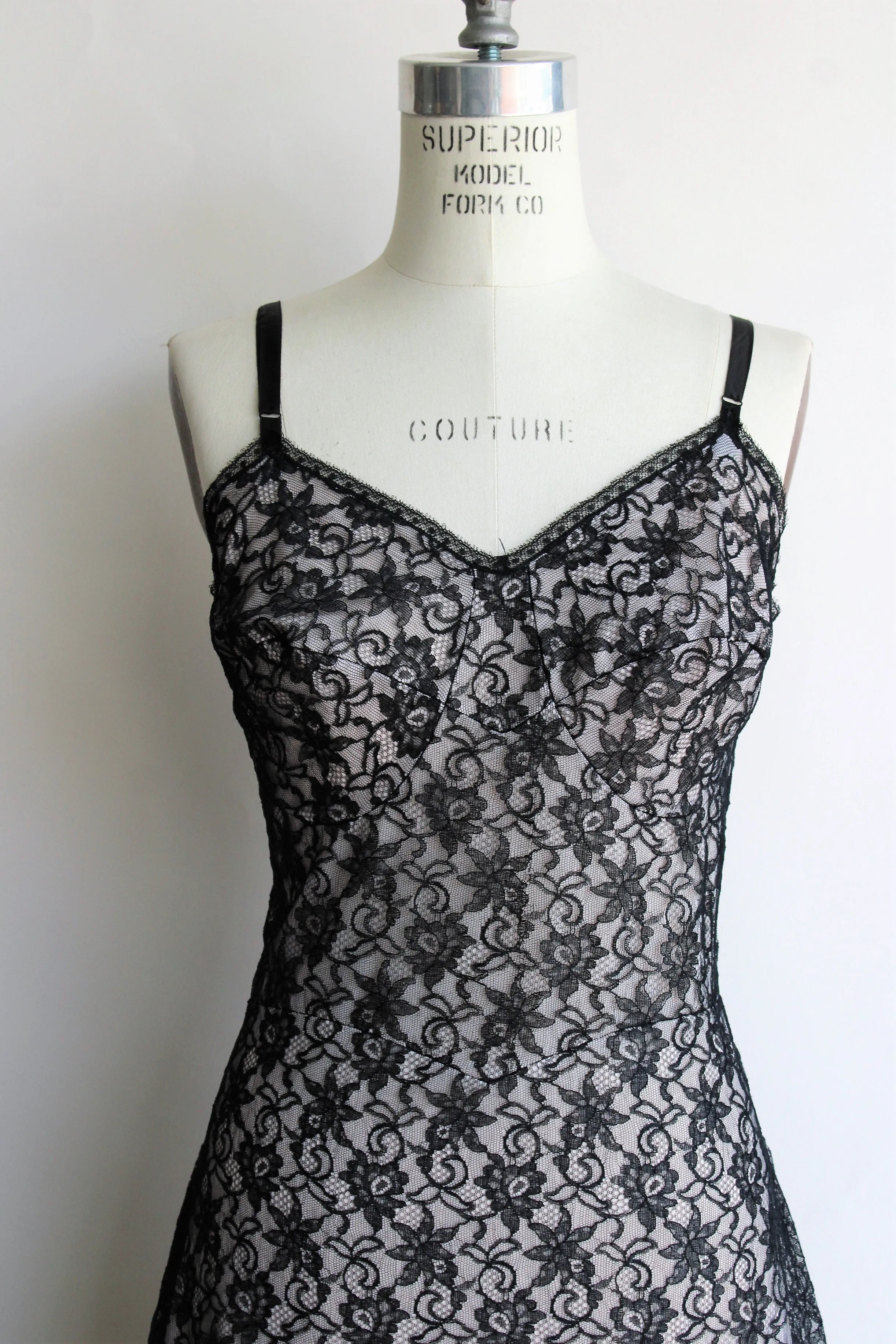 Vintage 1950s 1960s Black lace Full Slip