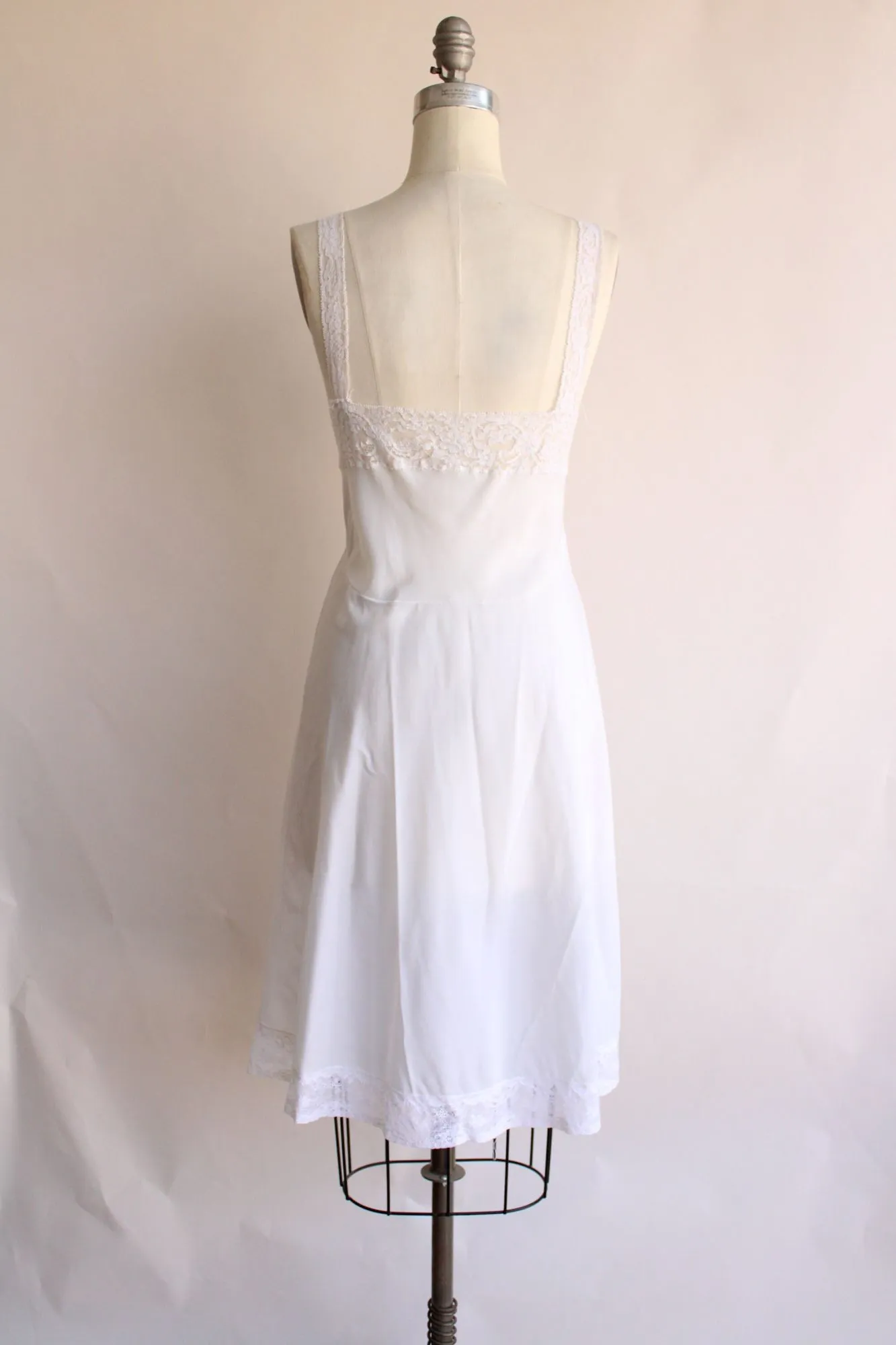 Vintage 1960s 1970s Chevette White Nylon Full Slip Lingerie