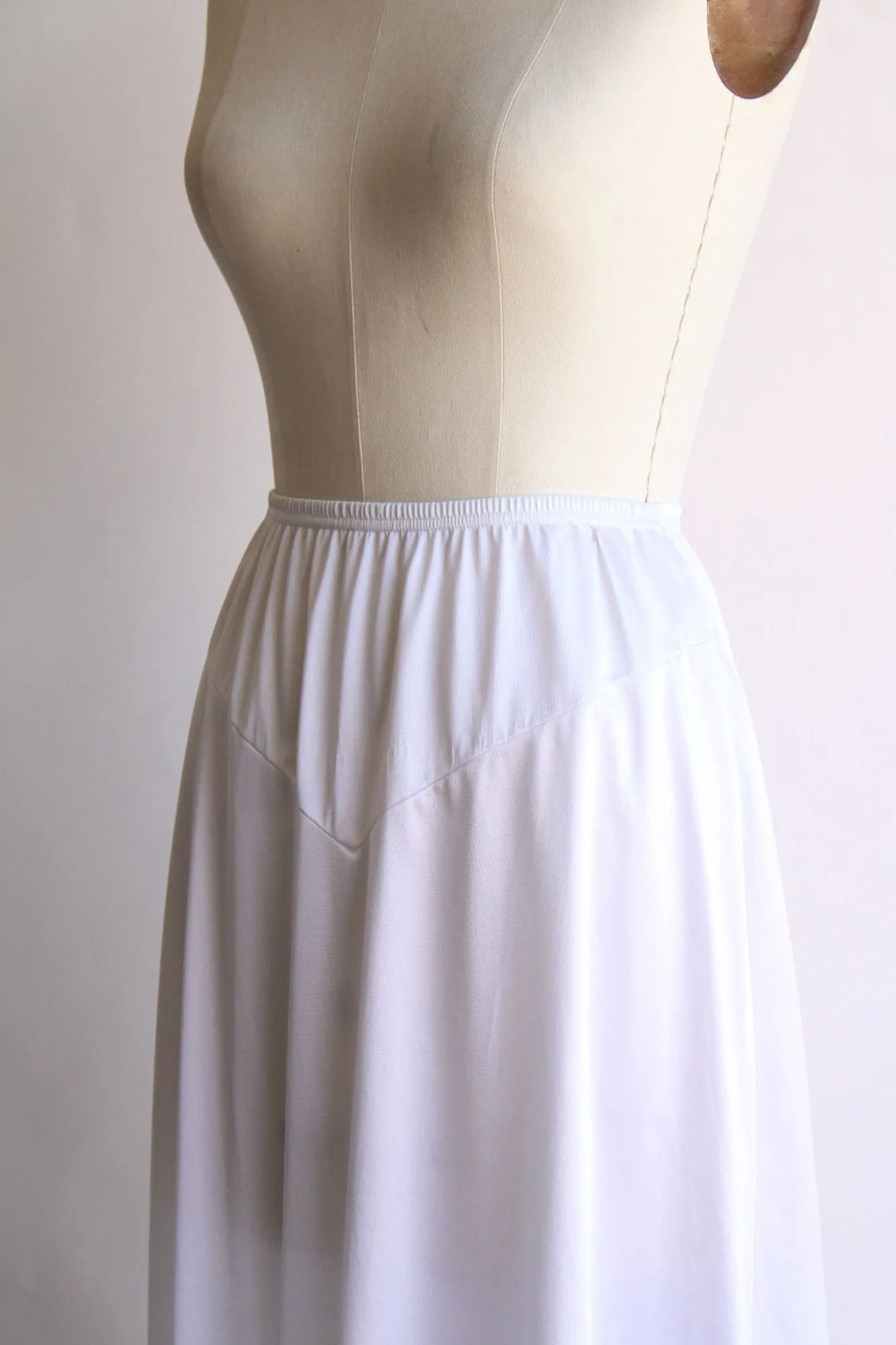 Vintage 1980s  Vanity Fair Half Slip Size Small